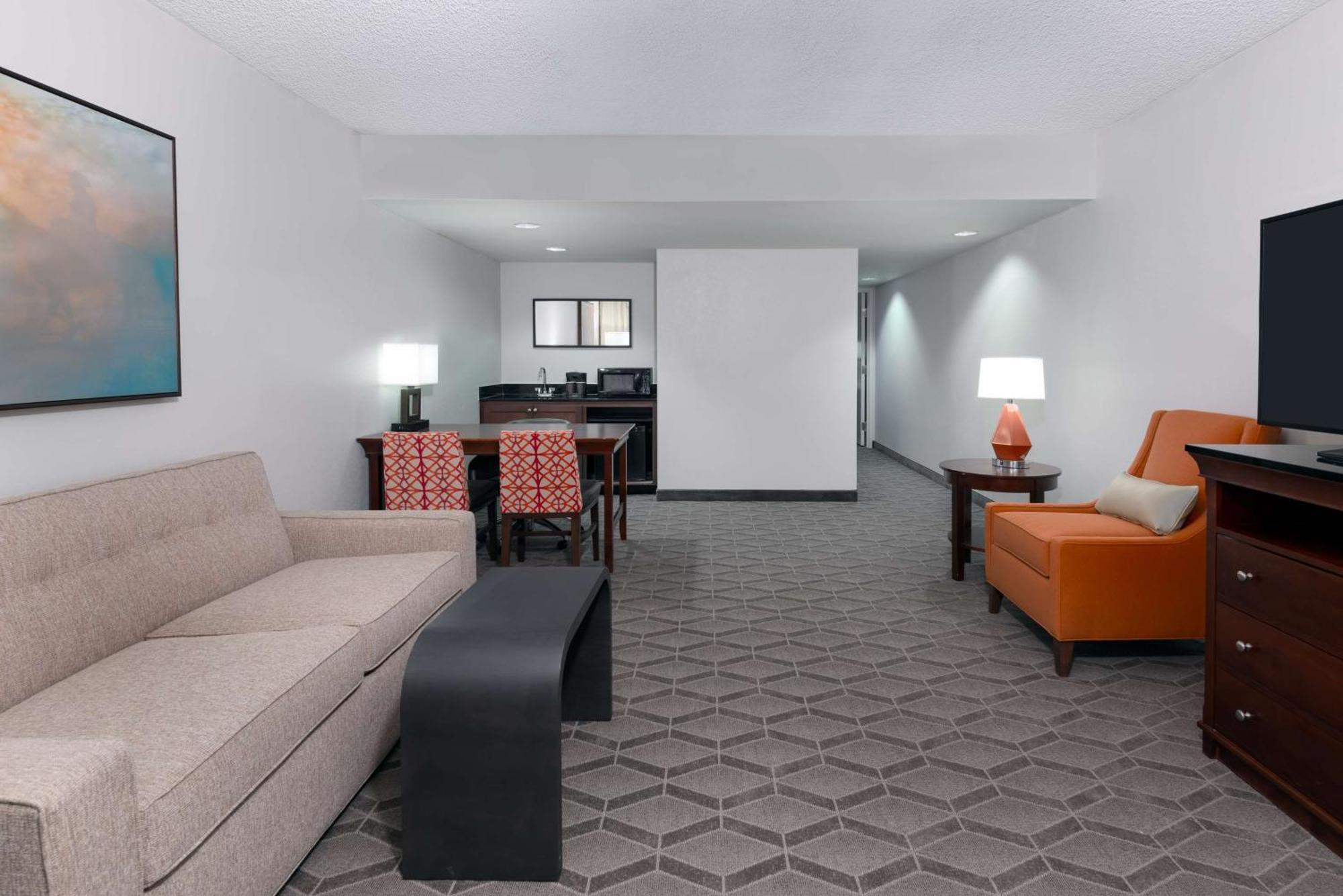 Embassy Suites Dallas - Park Central Area Esterno foto