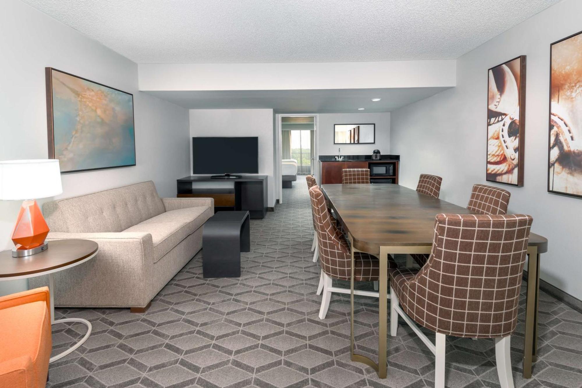 Embassy Suites Dallas - Park Central Area Esterno foto
