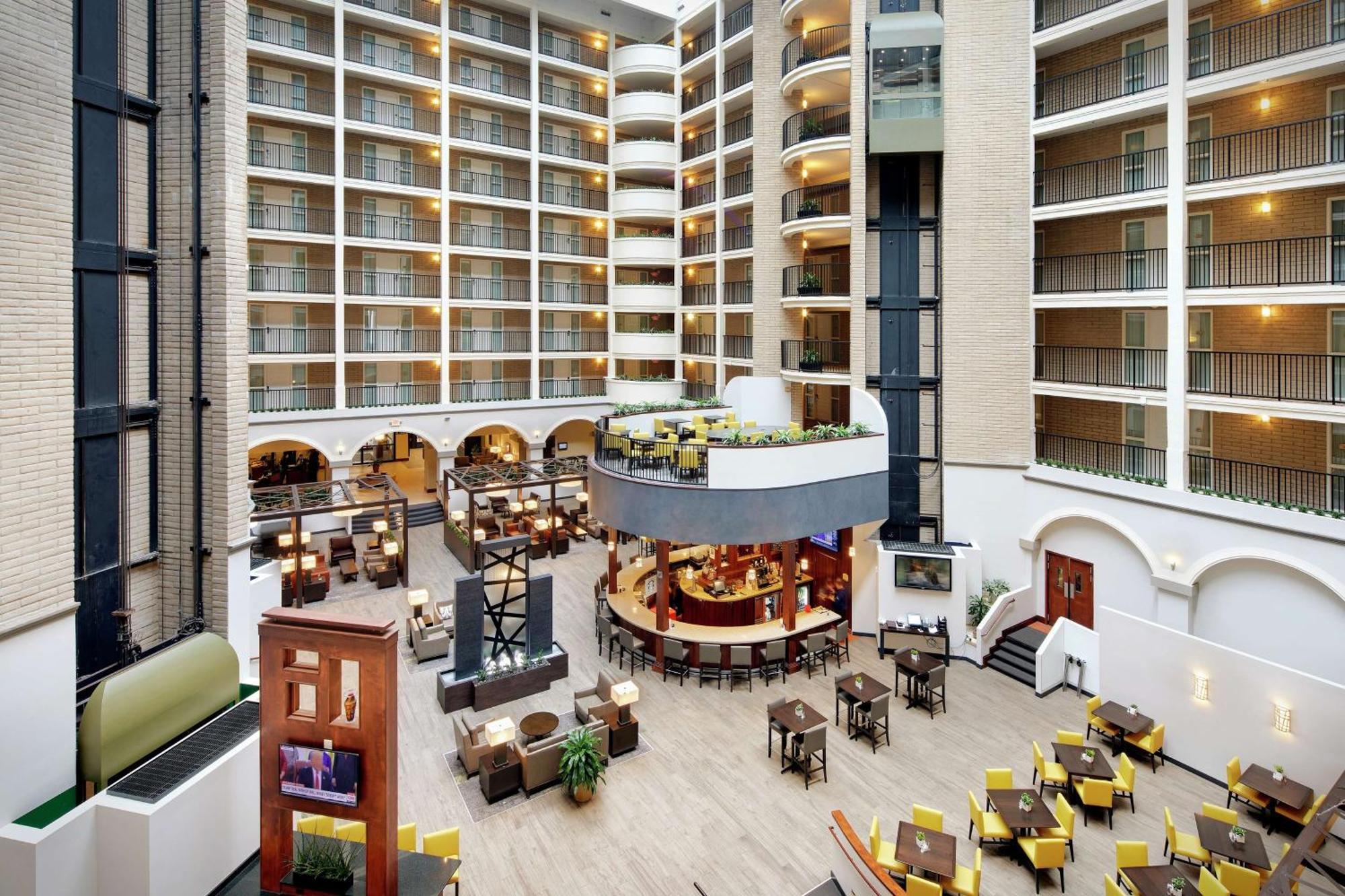 Embassy Suites Dallas - Park Central Area Esterno foto