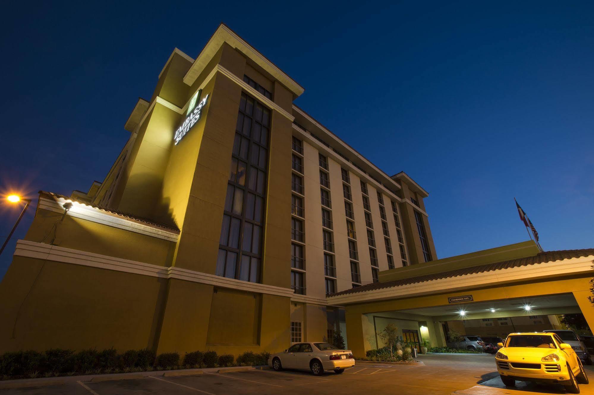 Embassy Suites Dallas - Park Central Area Esterno foto