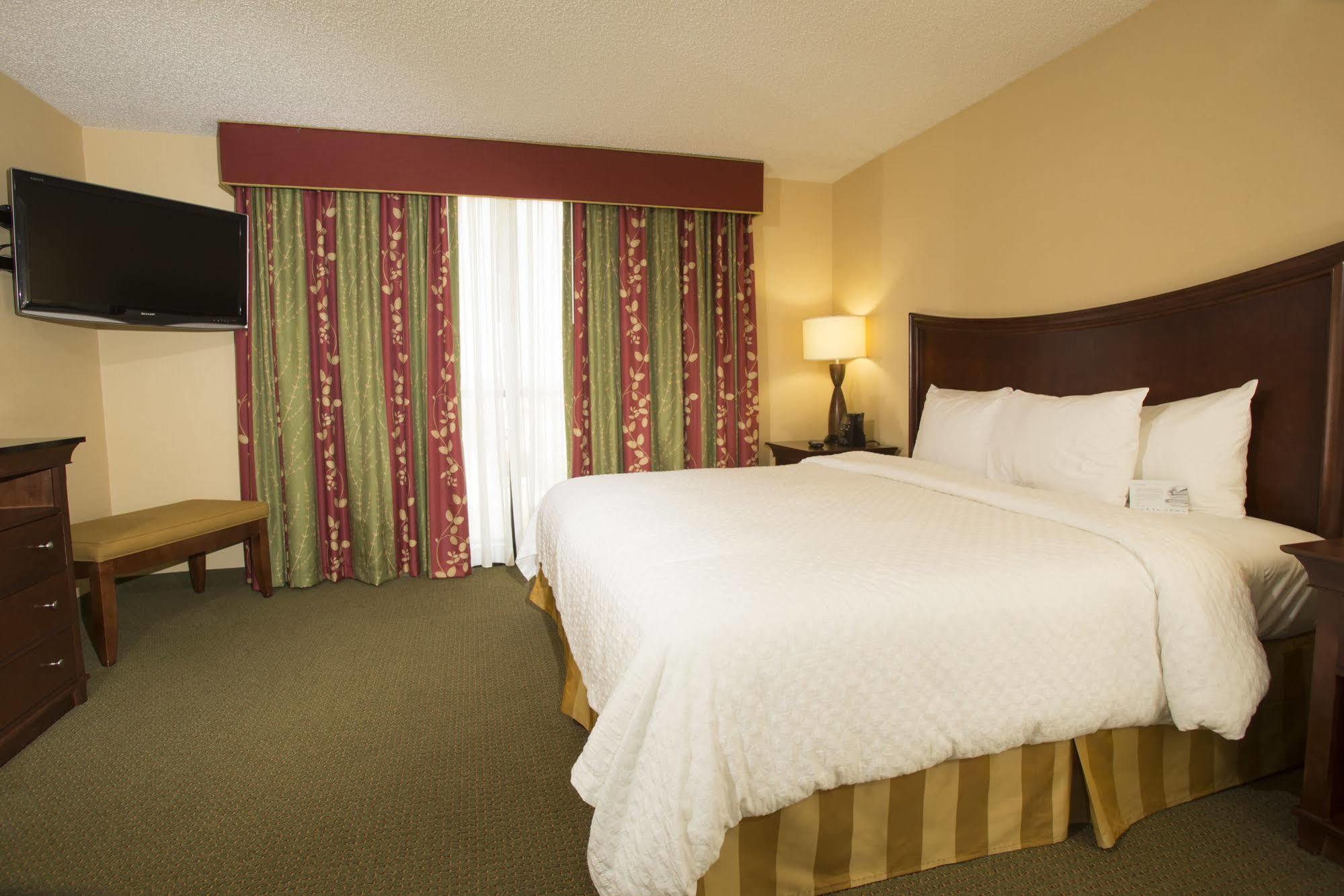 Embassy Suites Dallas - Park Central Area Camera foto