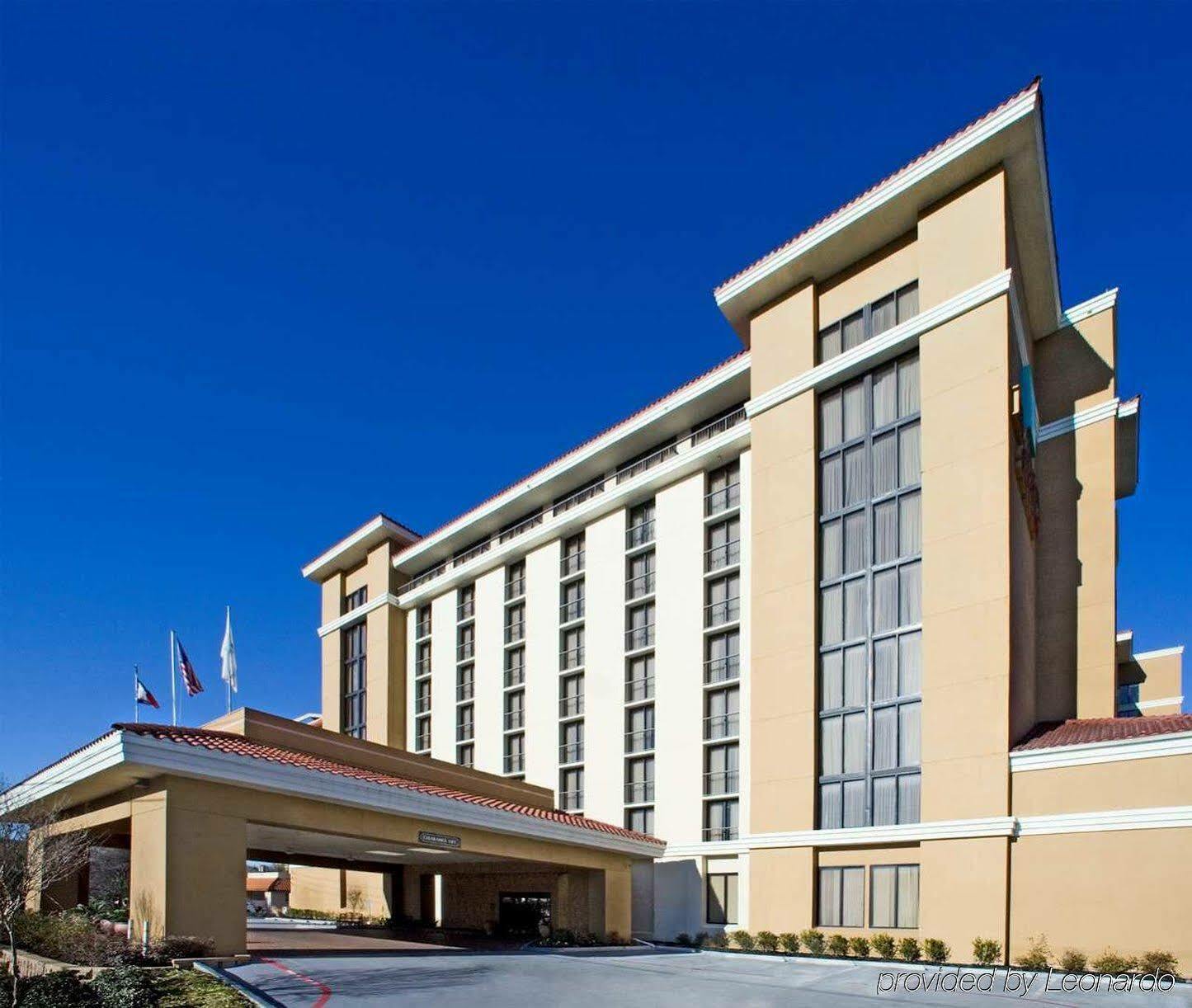 Embassy Suites Dallas - Park Central Area Esterno foto
