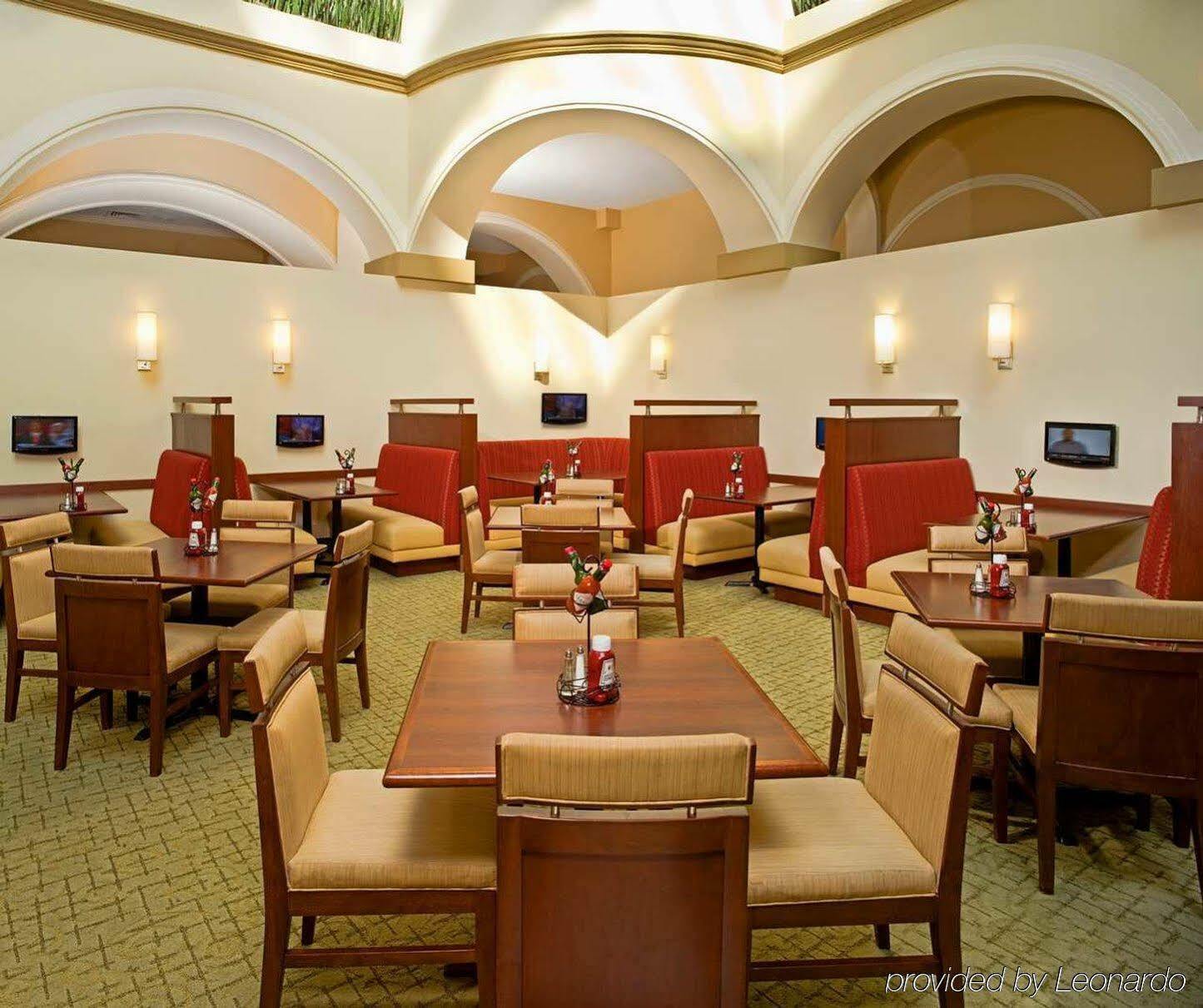 Embassy Suites Dallas - Park Central Area Esterno foto